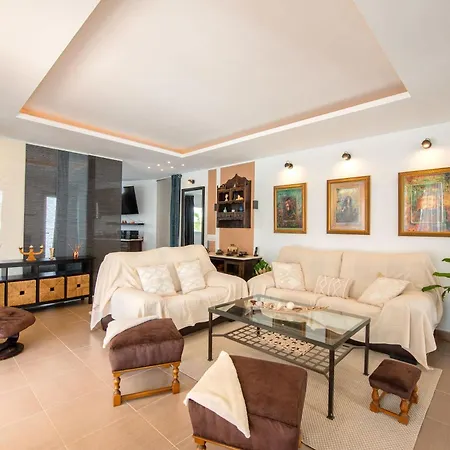 House Of Dreams * Charco del Palo